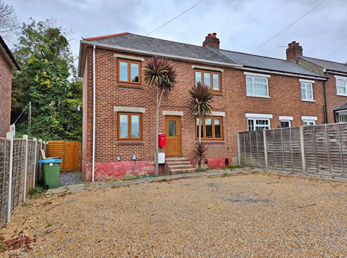 2 Bedroom End Terrace House For Sale In Gosport Road, Fareham, PO16