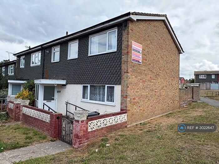 4 Bedroom End Of Terrace House To Rent In North Walk, Croydon, CR0