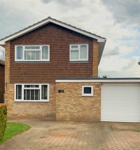 3 Bedroom Detached House To Rent In Lavender Road, Basingstoke, RG22