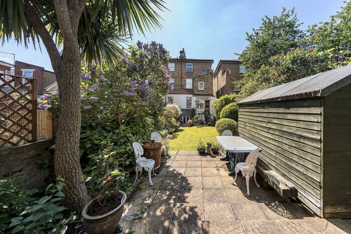 1 Bedroom Flat For Sale In Ramsden Road, Balham, London, SW12