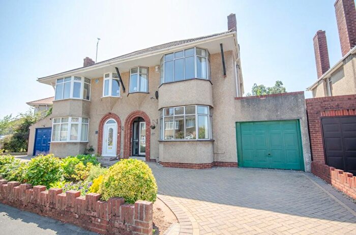 4 Bedroom Semi-Detached House For Sale In Oakdale Close, Downend, Bristol, BS16