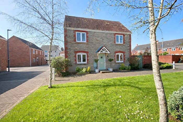 3 Bedroom Semi Detached House For Sale In Seymour Place, Frampton Cotterell, BS36