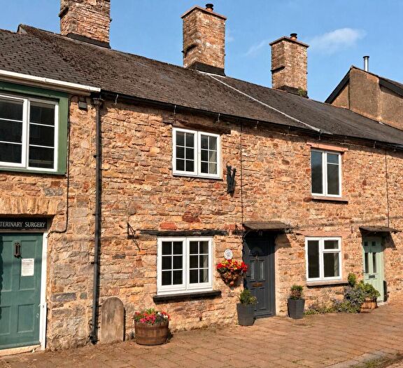 2 Bedroom Terraced House For Sale In Brook Street, Bampton, EX16