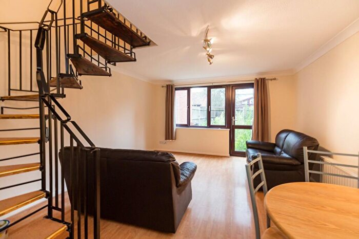 2 Bedroom Terraced House To Rent In Tiller Road, London, E14