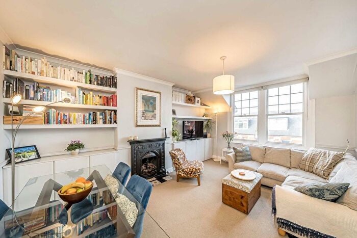 1 Bedroom Flat For Sale In Upper Richmond Road West, East Sheen, SW14