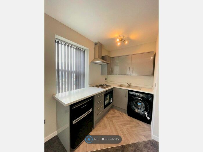 1 Bedroom Flat To Rent In Derby Road, Chesterfield, S40