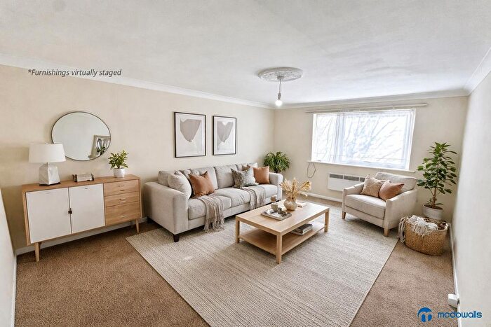 1 Bedroom Terraced House For Sale In Gurney Close, Barking, IG11