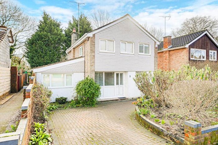 3 Bedroom Detached House For Sale In The Paddocks, Linslade, Leighton Buzzard, LU7