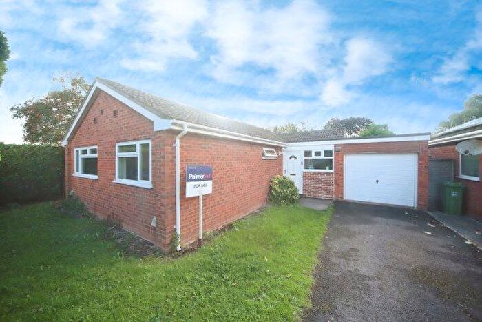 3 Bedroom Bungalow To Rent In Fulwood Close, Taunton, TA1