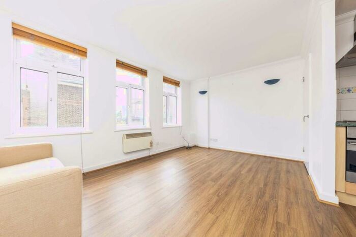 1 Bedroom Flat To Rent In Stoke Newington High Street, Stoke Newington, N16