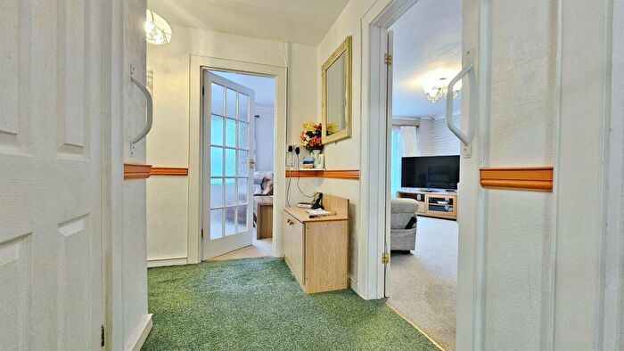 2 Bedroom Detached Bungalow For Sale In Sadlers Close, Kirby Cross, CO13