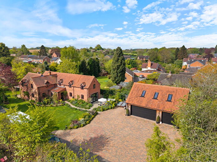 5 Bedroom Detached House For Sale In Tanyard Cottage, Southwell, NG25