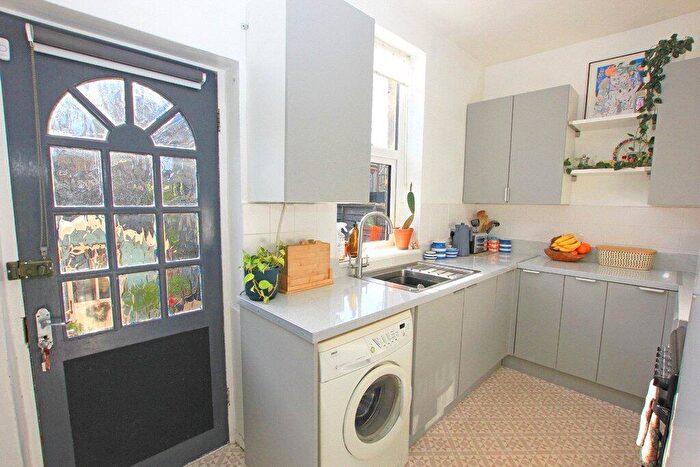 3 Bedroom Terraced House For Sale In George Street, Skipton, BD23