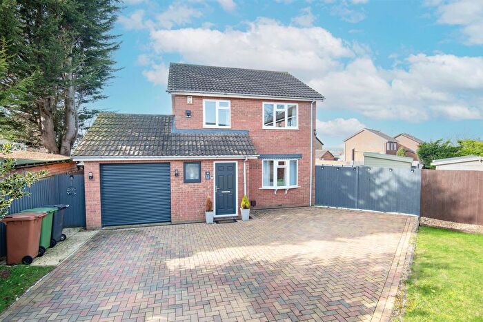 3 Bedroom Detached House For Sale In Naseby Close, Wellingborough, NN8