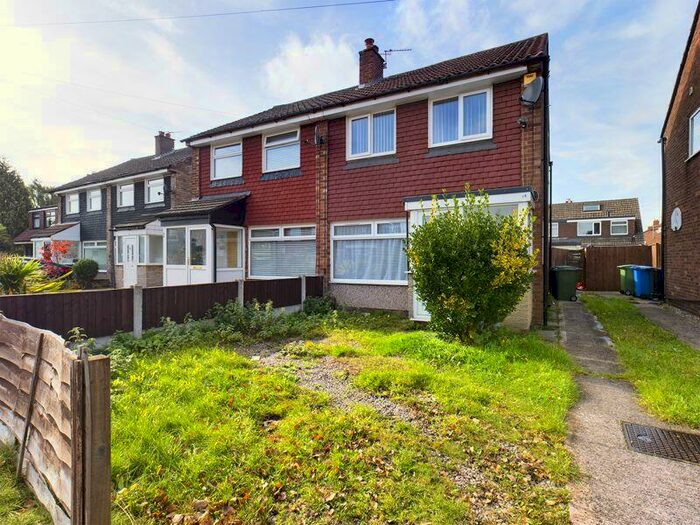 3 Bedroom Semi-Detached House To Rent In Skye Road, Davyhulme, Trafford, M41