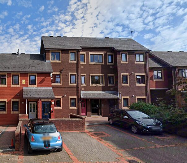 1 Bedroom Flat To Rent In St. Helens Close, St. Helens Road, Abergavenny, NP7