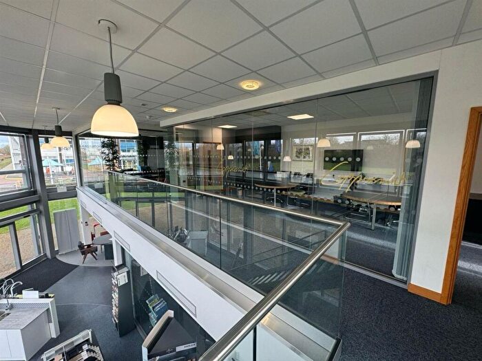 Commercial Property To Rent In Office Space - Boscombe Road, Dunstable, LU5