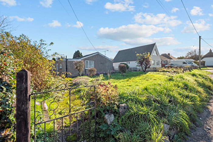 3 Bedroom Bungalow For Sale In East Burton, Dorset, BH20
