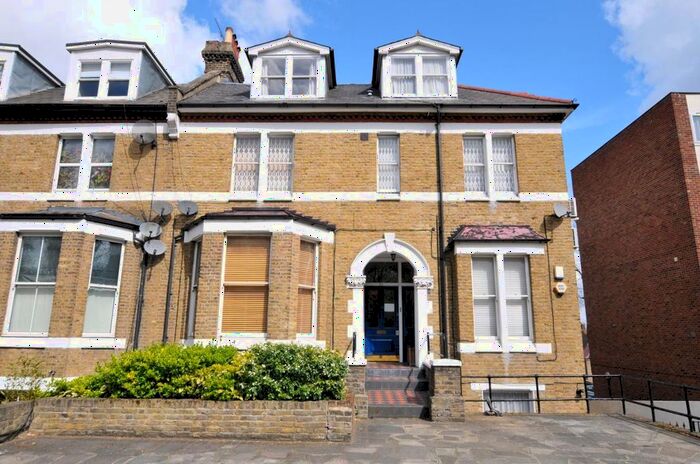 1 Bedroom Flat To Rent In Amhurst Park, London, N16