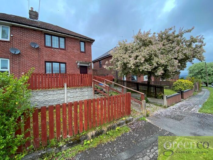 3 Bedroom Semi-Detached House To Rent In Hill Top Drive, Rochdale, OL11