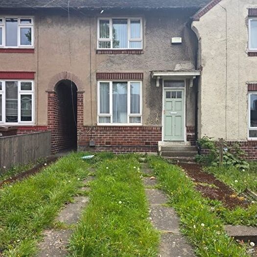 2 Bedroom Terraced House To Rent In Hartley Brook Avenue, Sheffield, S5