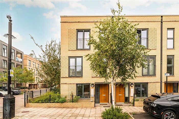 3 Bedroom Property For Sale In Bramah Road, Oval, SW9