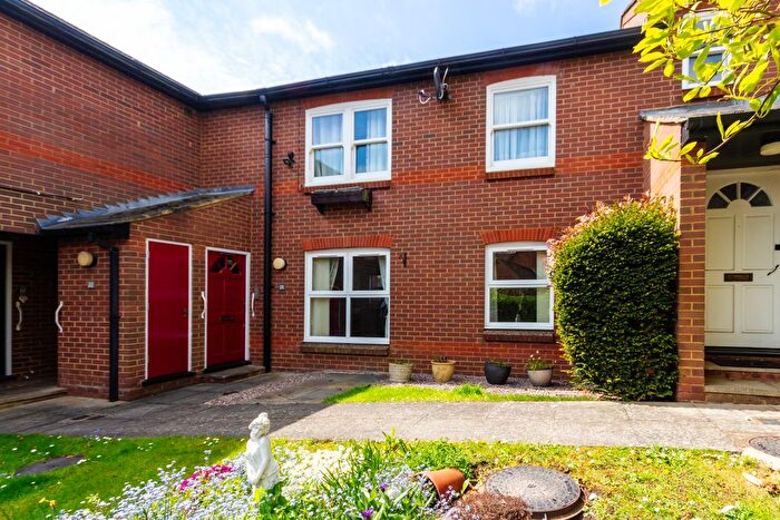 1 Bedroom Flat For Sale In New Forge Place, Redbourn, St. Albans, AL3