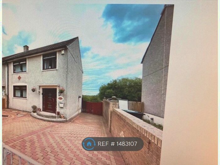 3 Bedroom Semi-Detached House To Rent In Dunottar Avenue, Coatbridge, ML5