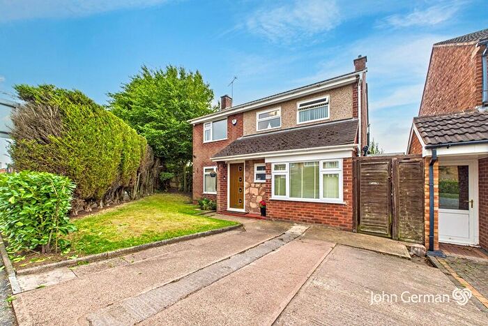 5 Bedroom Detached House For Sale In Porlock Avenue, Stafford, ST17