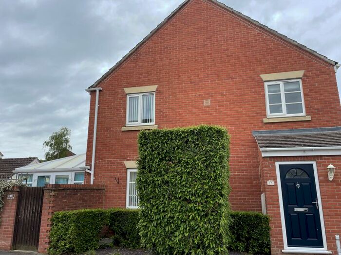 3 Bedroom House To Rent In St. Margarets Close, Calne, SN11