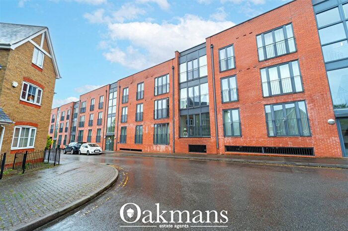 2 Bedroom Flat For Sale In Cornwood Lane, Shirley, Solihull, West Midlands, B90