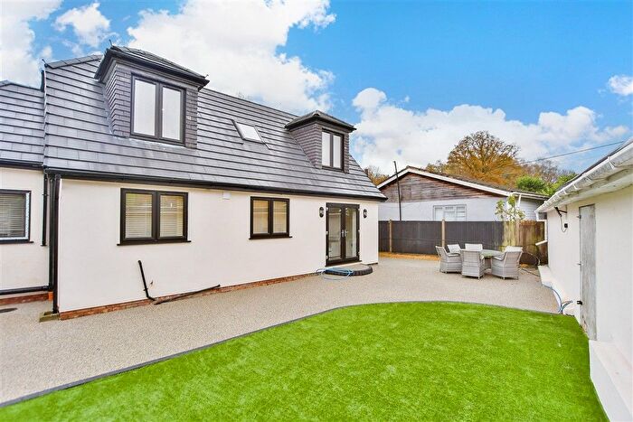 5 Bedroom Detached House For Sale In Beechwood Drive, Meopham, Kent, DA13