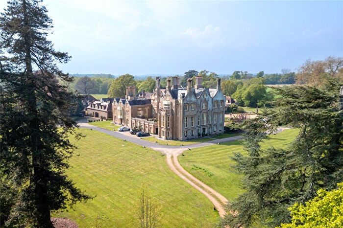 3 Bedroom Apartment For Sale In Hurn Court Lane, Hurn, Christchurch, Dorset, BH23