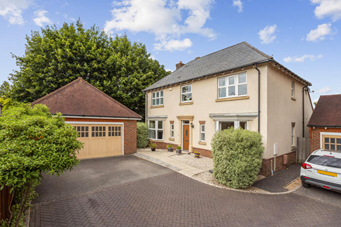 4 Bedroom Detached House For Sale In Oakford Park, Halnaker, PO18