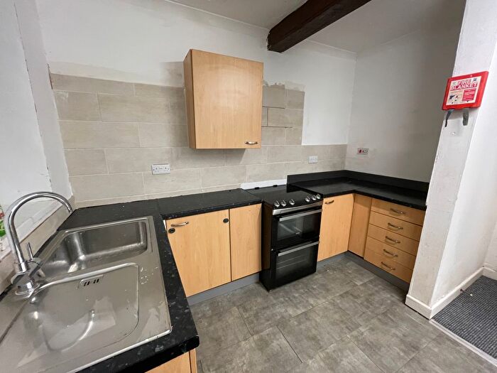 3 Bedroom End Of Terrace House To Rent In Cyfyng Road, Ystalyfera, Swansea, SA9