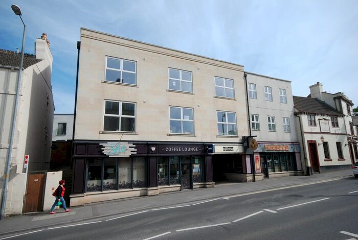 2 Bedroom Flat To Rent In Bythesea Road, Trowbridge, BA14