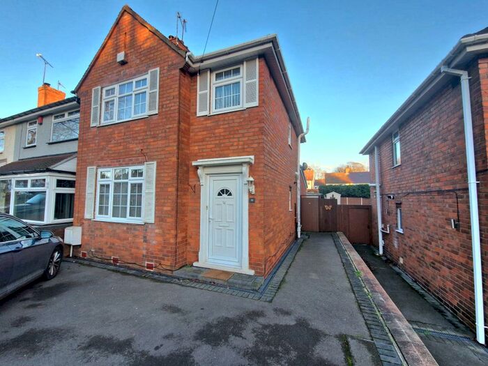 3 Bedroom House To Rent In Hurst Road, B67