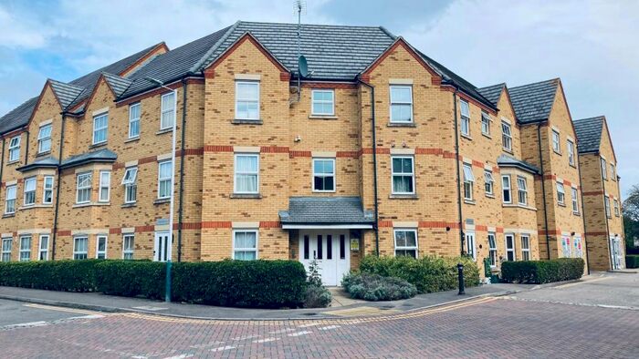 2 Bedroom Apartment To Rent In Bushy Close, Romford., RM1