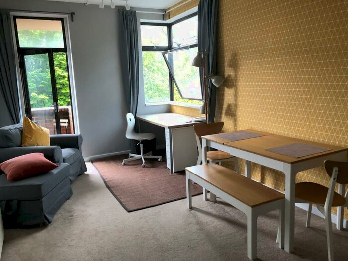 1 Bedroom Flat To Rent In Albion Place, Oxford City, OX1