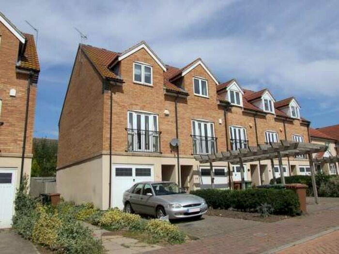3 Bedroom Town House To Rent In St Katherines Mews, Hampton, Peterborough, PE7