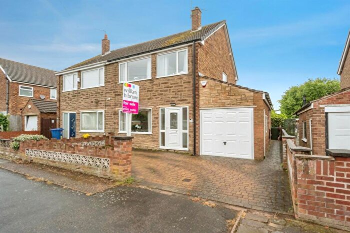 3 Bedroom Semi-Detached House For Sale In St. Marys Road, Dunsville, Doncaster, DN7