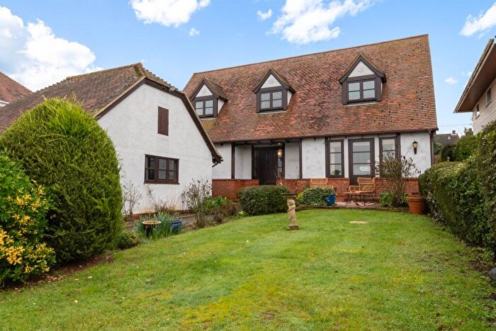 4 Bedroom Detached House For Sale In Esplanade, Mayland, Chelmsford, CM3