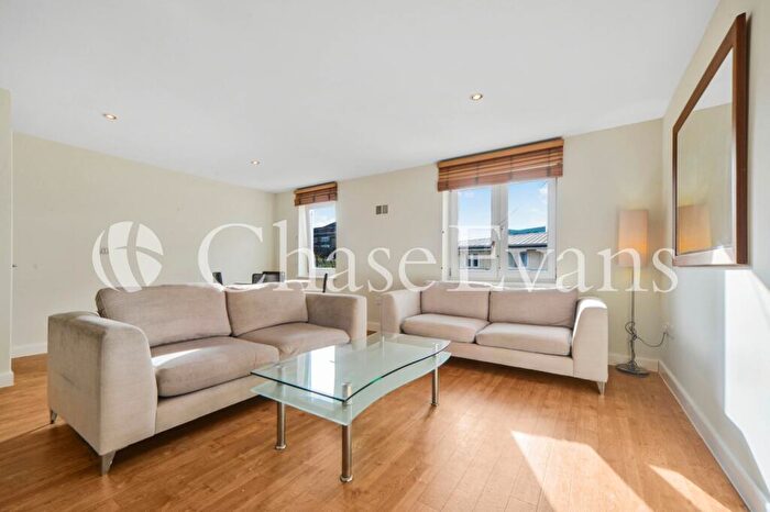 1 Bedroom Flat To Rent In Hereford Road, Bow, London, E3