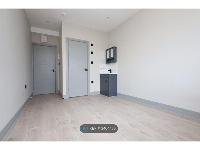 Studio To Rent In Walton Bridge Road, London, TW17