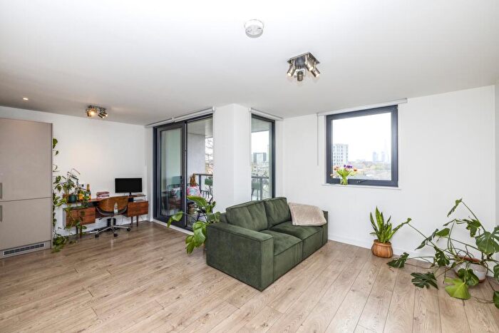 2 Bedroom Apartment To Rent In Rotherhithe New Road Bermondsey, SE16