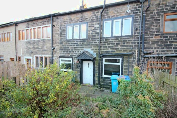 2 Bedroom Cottage To Rent In Dearnley Passage, Littleborough, OL15