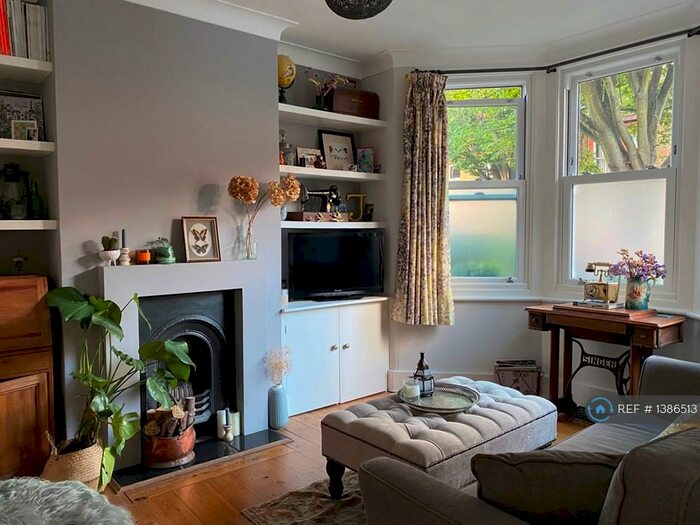 1 Bedroom Flat To Rent In Bemsted Road, London, E17