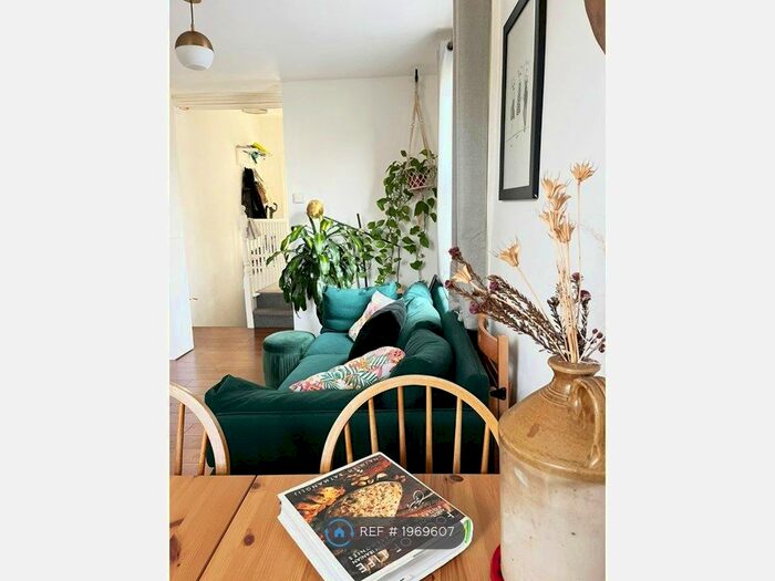 2 Bedroom Flat To Rent In London, London, E17