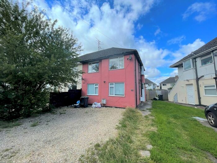 2 Bedroom Maisonette To Rent In Melmore Gardens, Cirencester, GL7