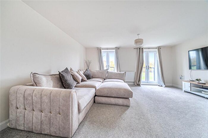 4 Bedroom Terraced House For Sale In Primus End, Newbury, Berkshire, RG14